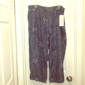 EV1 wise leg crop pants